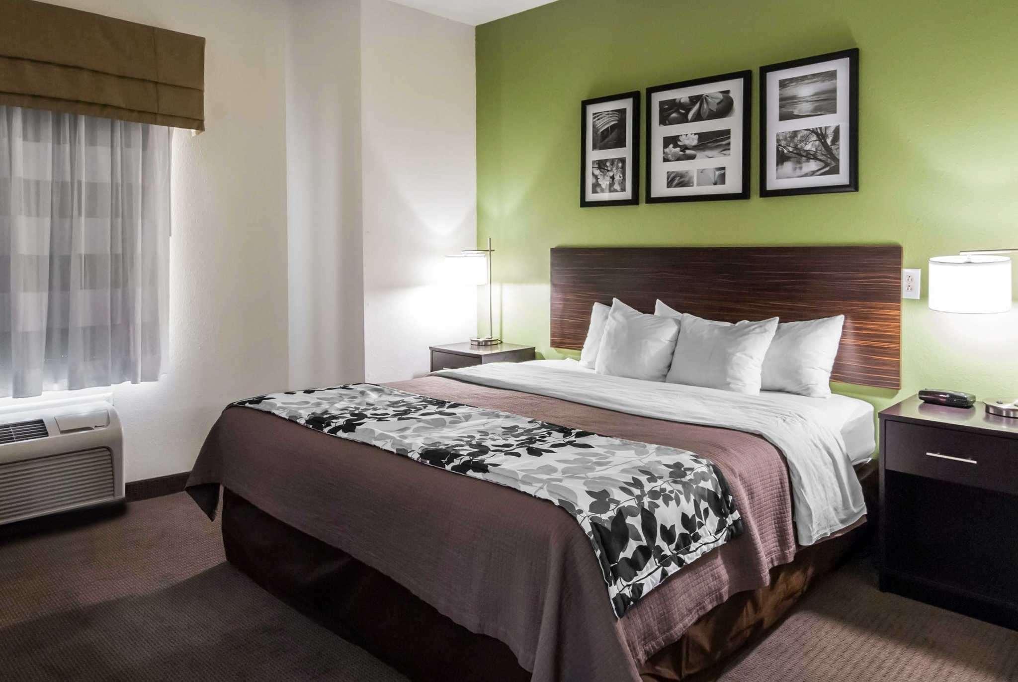Saint Charles Sleep Inn מראה חיצוני תמונה
