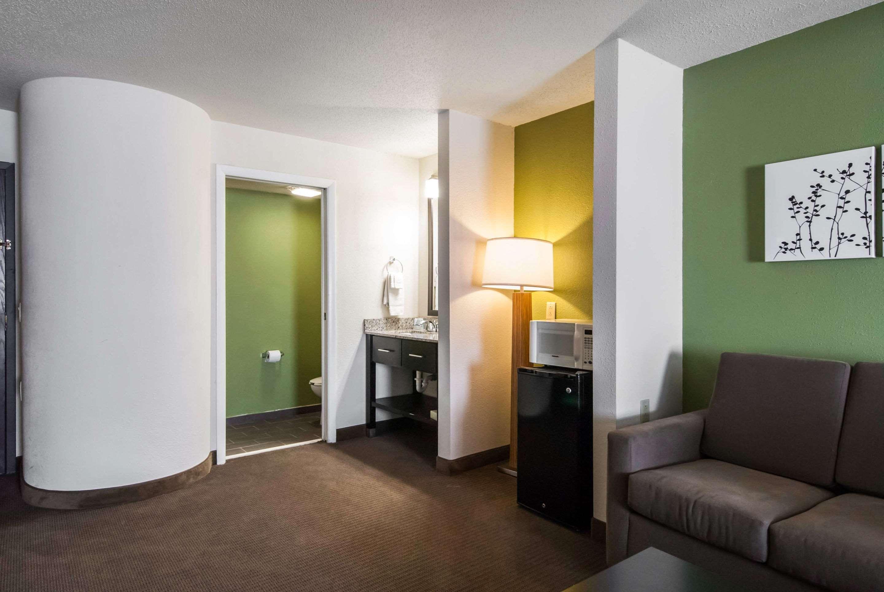 Saint Charles Sleep Inn מראה חיצוני תמונה