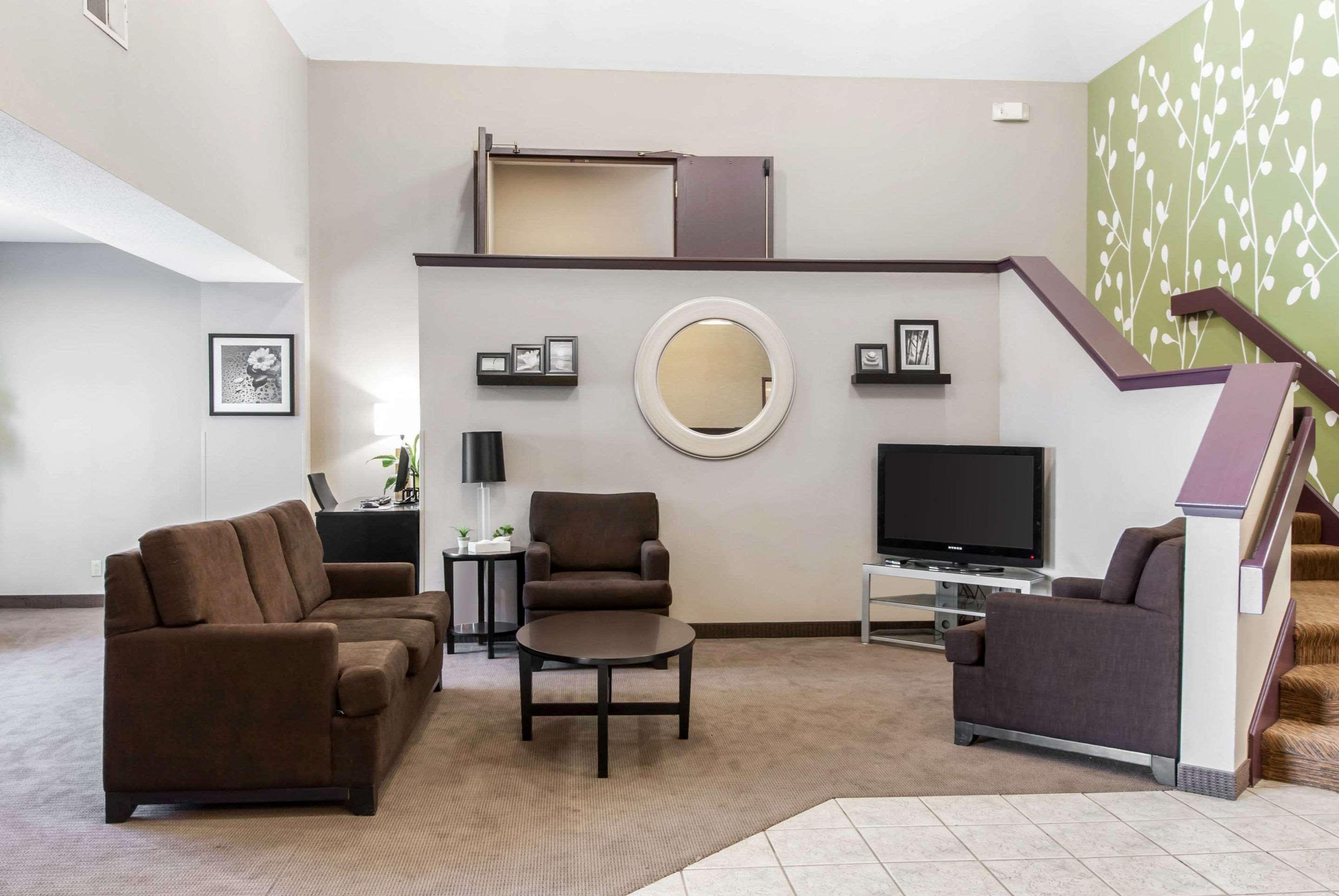 Saint Charles Sleep Inn מראה חיצוני תמונה