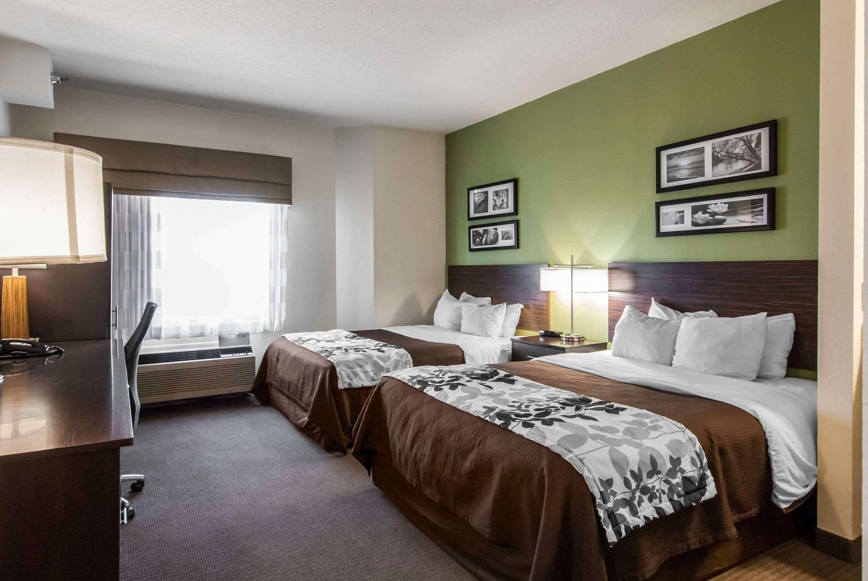 Saint Charles Sleep Inn מראה חיצוני תמונה