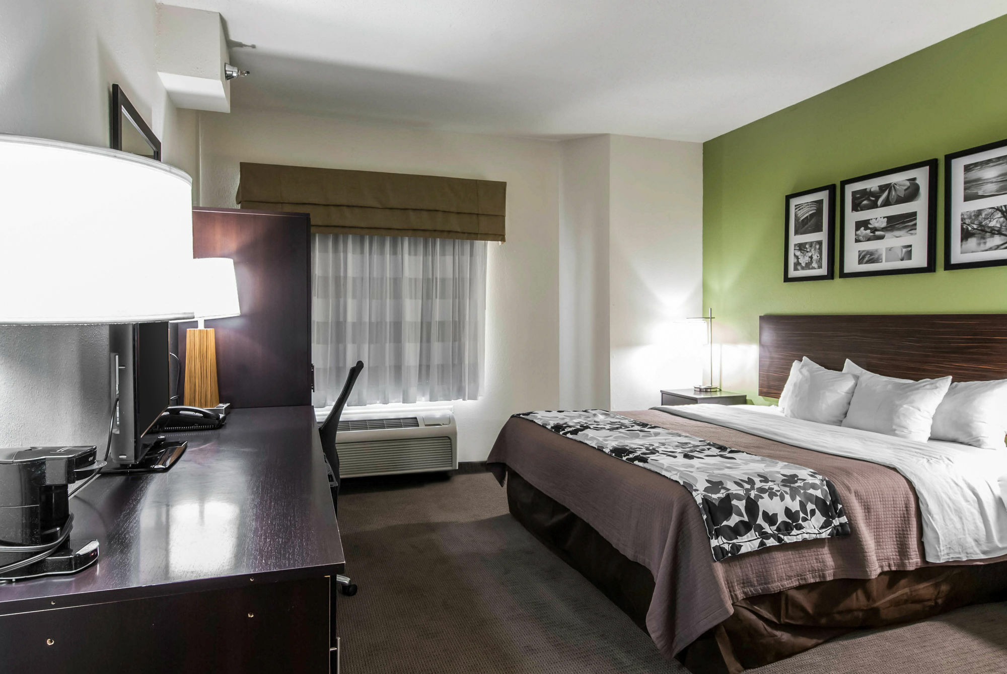 Saint Charles Sleep Inn מראה חיצוני תמונה